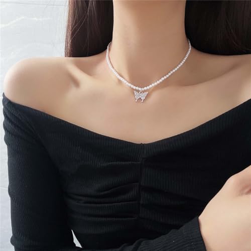 Classic Boho Pearl Butterfly Choker Necklace for Ladies – Minimalist Silver Chain with Crystal Butterfly Pendant and Dainty White Imitation Pearls, Excellent for Bridal Put on